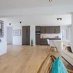 Lecomte - The Seaview Penthouse Cloud 9 公寓 *