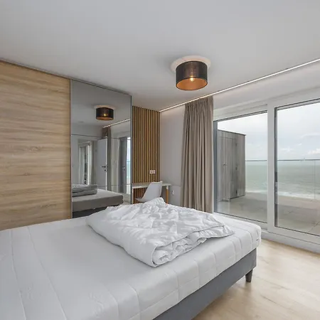 Lecomte - The Seaview Penthouse Cloud 9